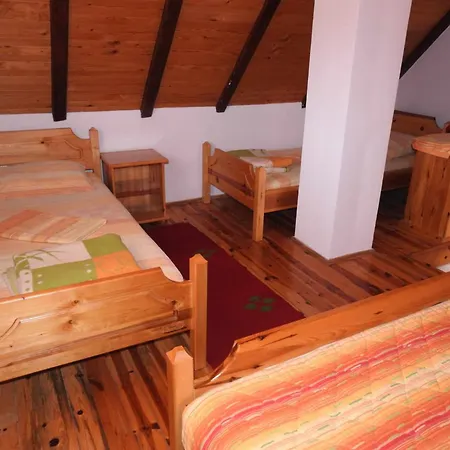 Draganovi Konaci Apartmán *